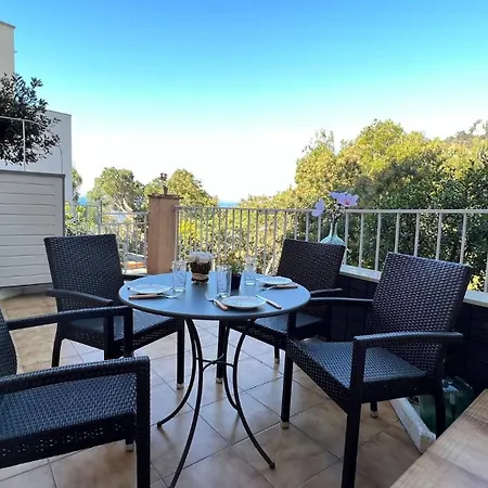 Bonito Piso En Canyelles Av-85 Ρόζες