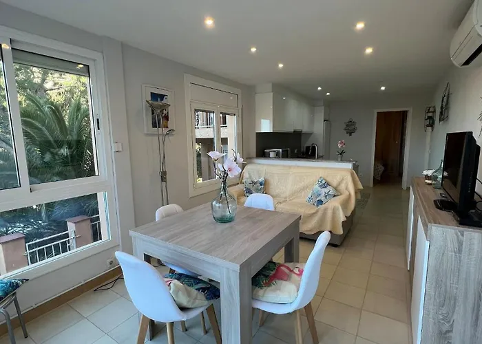 Bonito Piso En Canyelles Av-85 Apartmán