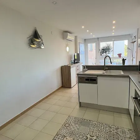 Bonito Piso En Canyelles Av-85 Ρόζες