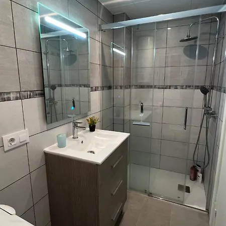 Bonito Piso En Canyelles Av-85 Ρόζες