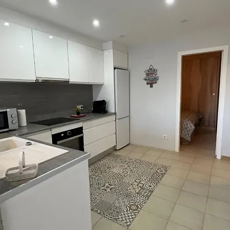 Bonito Piso En Canyelles Av-85 * Ρόζες